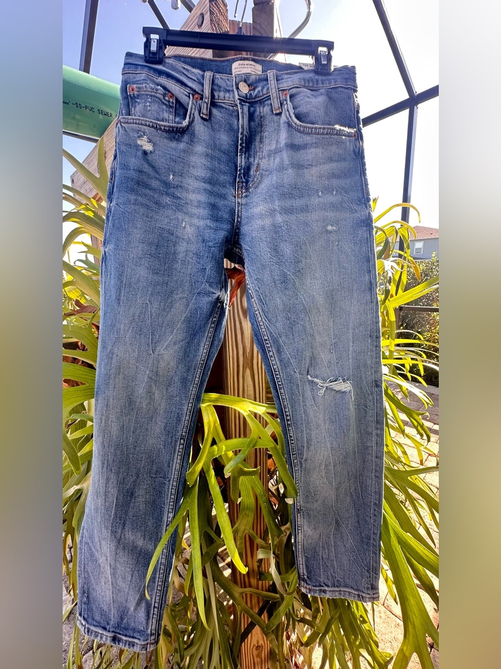 Zara boyfriend jeans women, size US 6